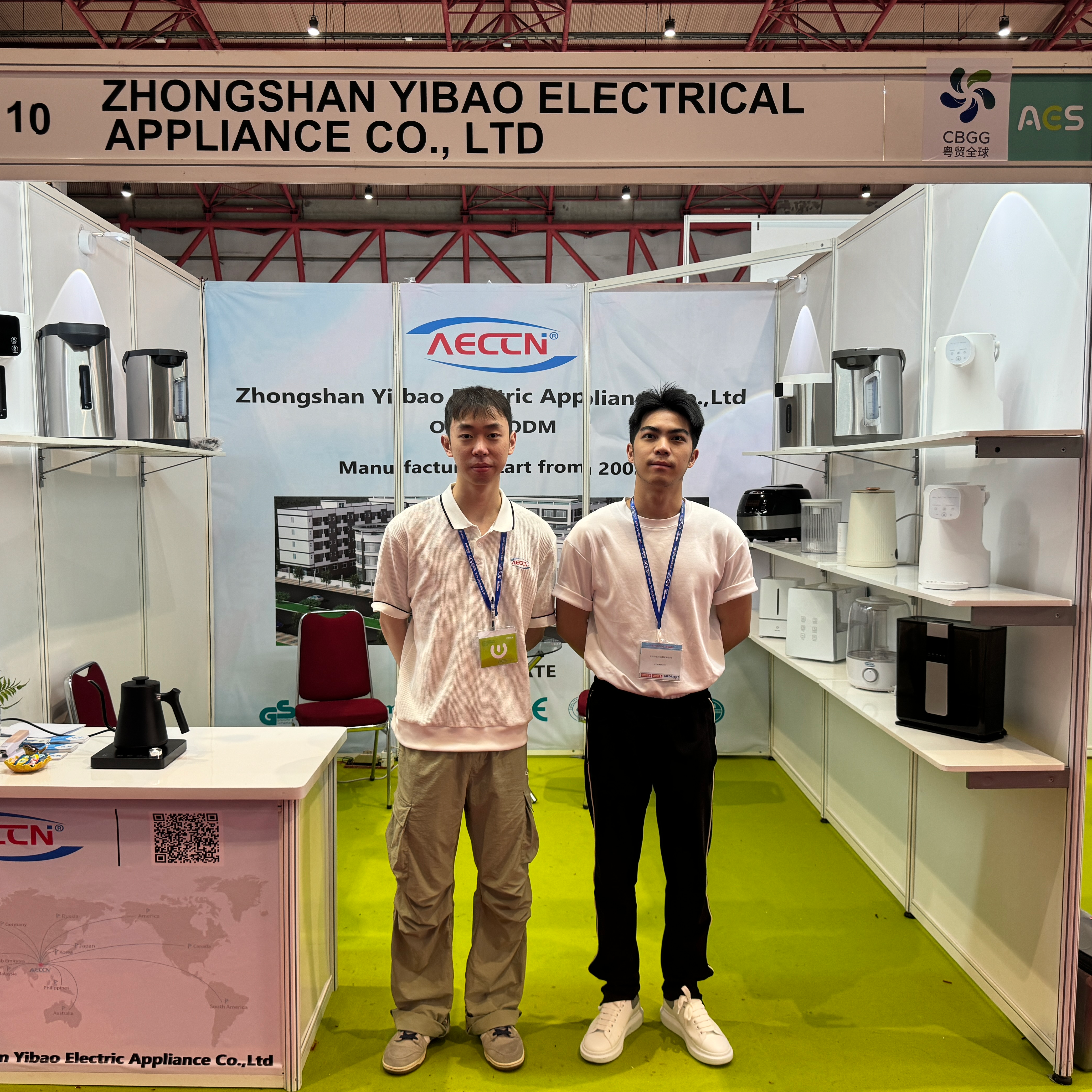 Ollas termo eléctricas para electrodomésticos populares en la feria de Indonesia 2023